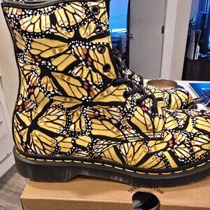 Dr. Martens 1460 Butterfly Print Suede Boots Men's Size 10 RARE NEW